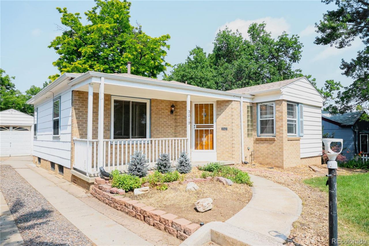 3019 S Logan Street, Englewood, CO 80113 Main Photo
