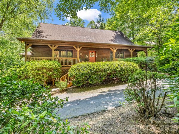 136 Dalton Court , Lake Lure, NC 28746