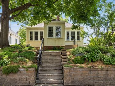 4136 25th Avenue S, Minneapolis, MN 55406