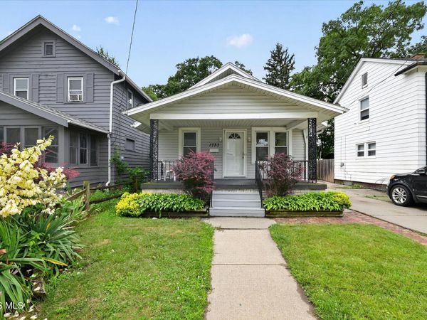 1733 Loxley Road , Toledo, OH 43613