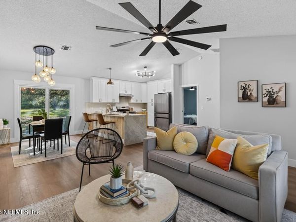 45 MINT Circle, Middleburg, FL 32068