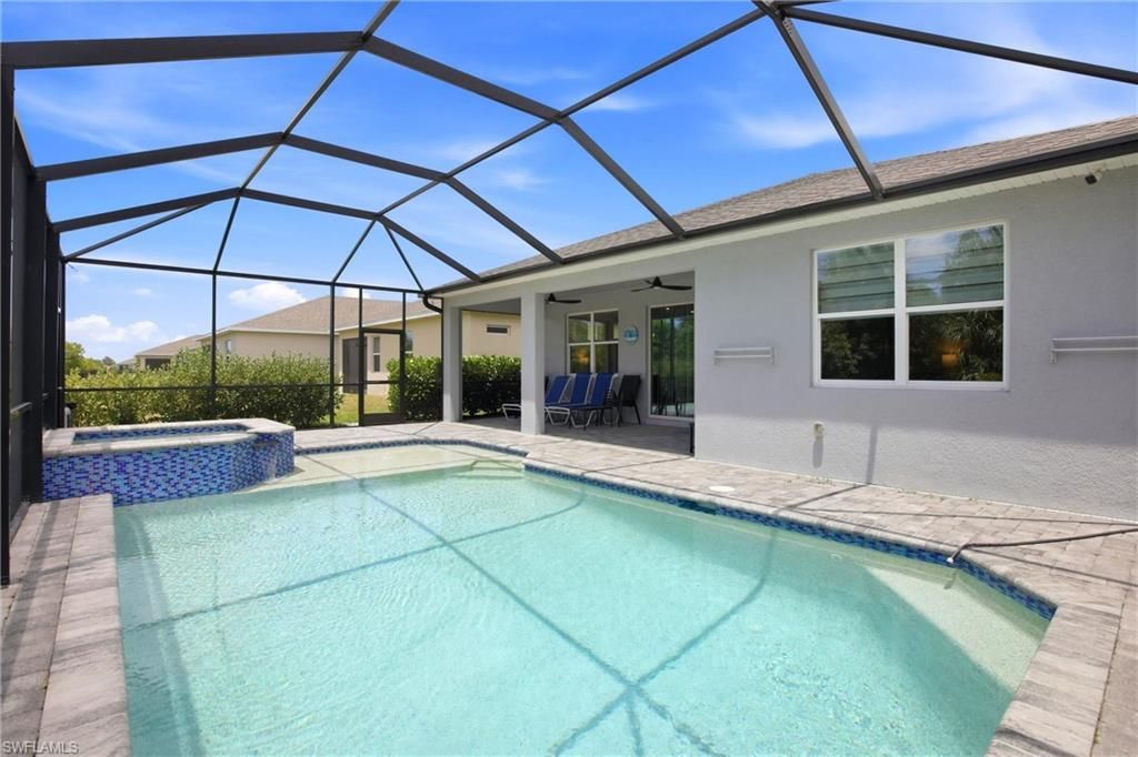 844 Heather Lake Ave, Cape Coral, FL 33993 Photo