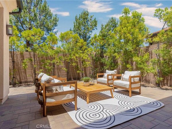 125 Della, Irvine, CA 92602