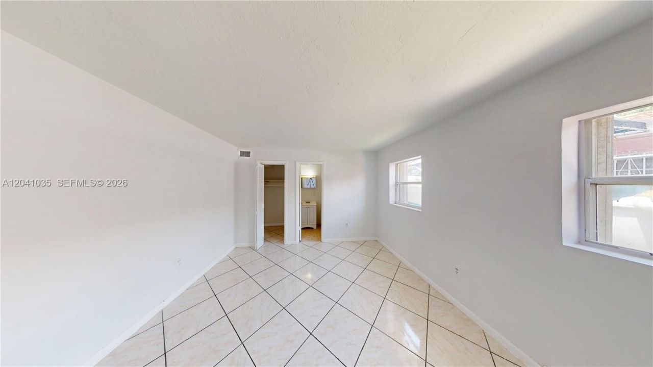 6811 SW 16th St , Miami, FL 33155 Photo