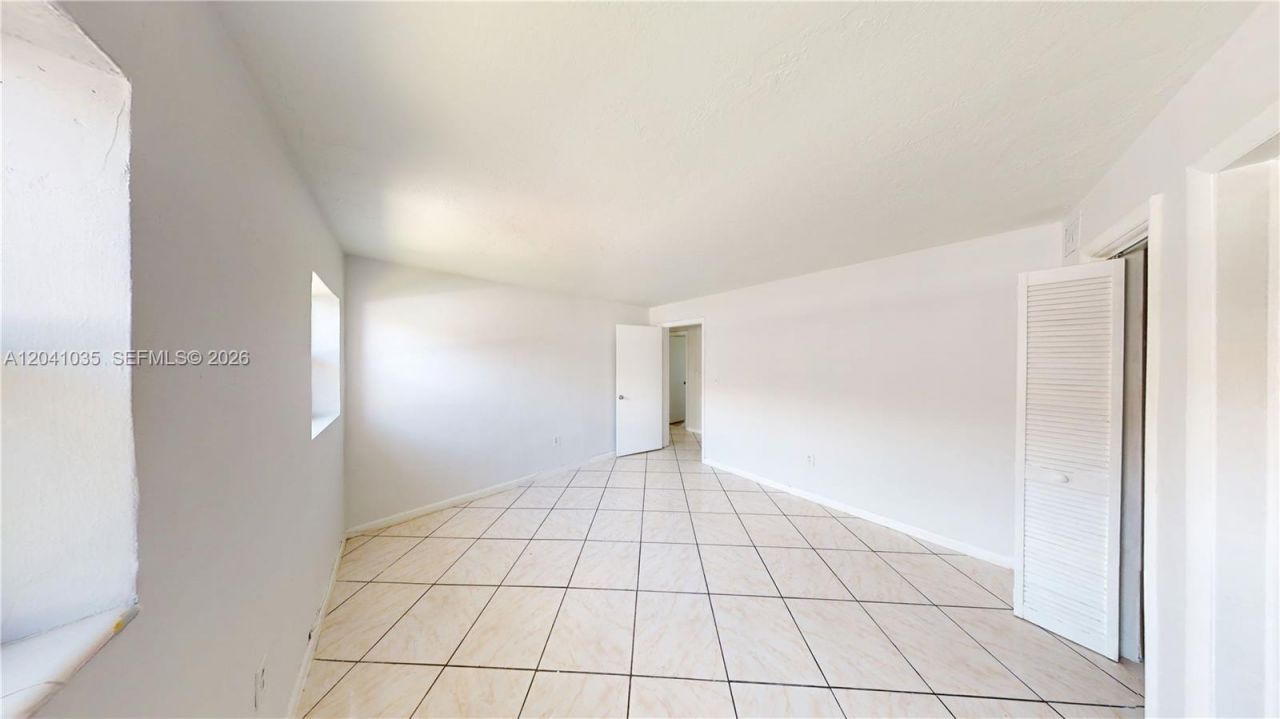 6811 SW 16th St , Miami, FL 33155 Photo