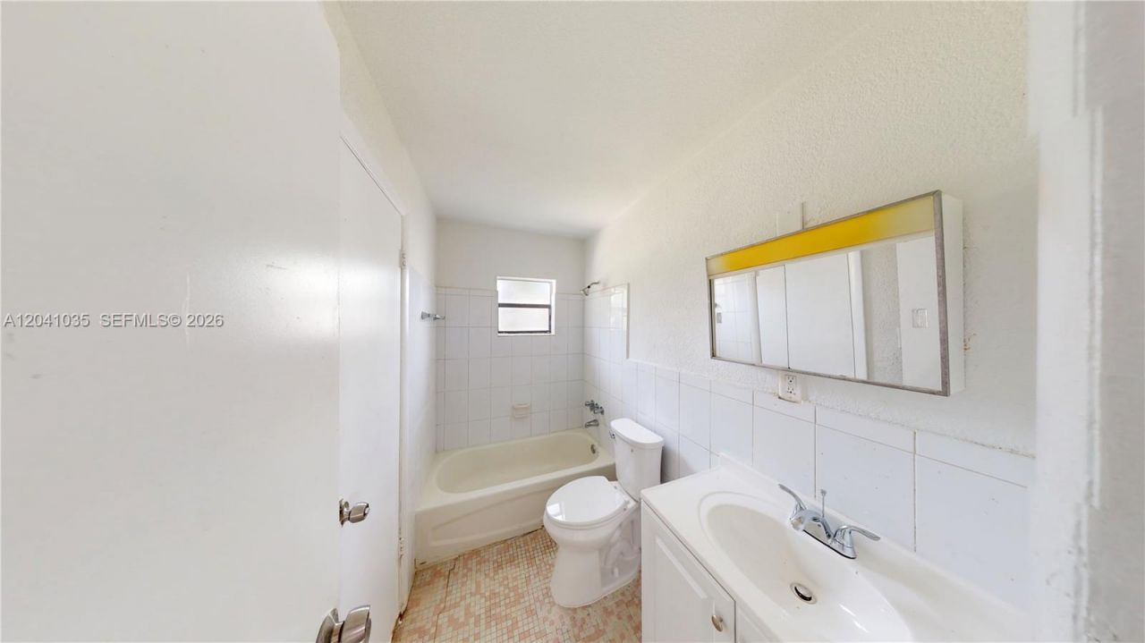 6811 SW 16th St , Miami, FL 33155 Photo