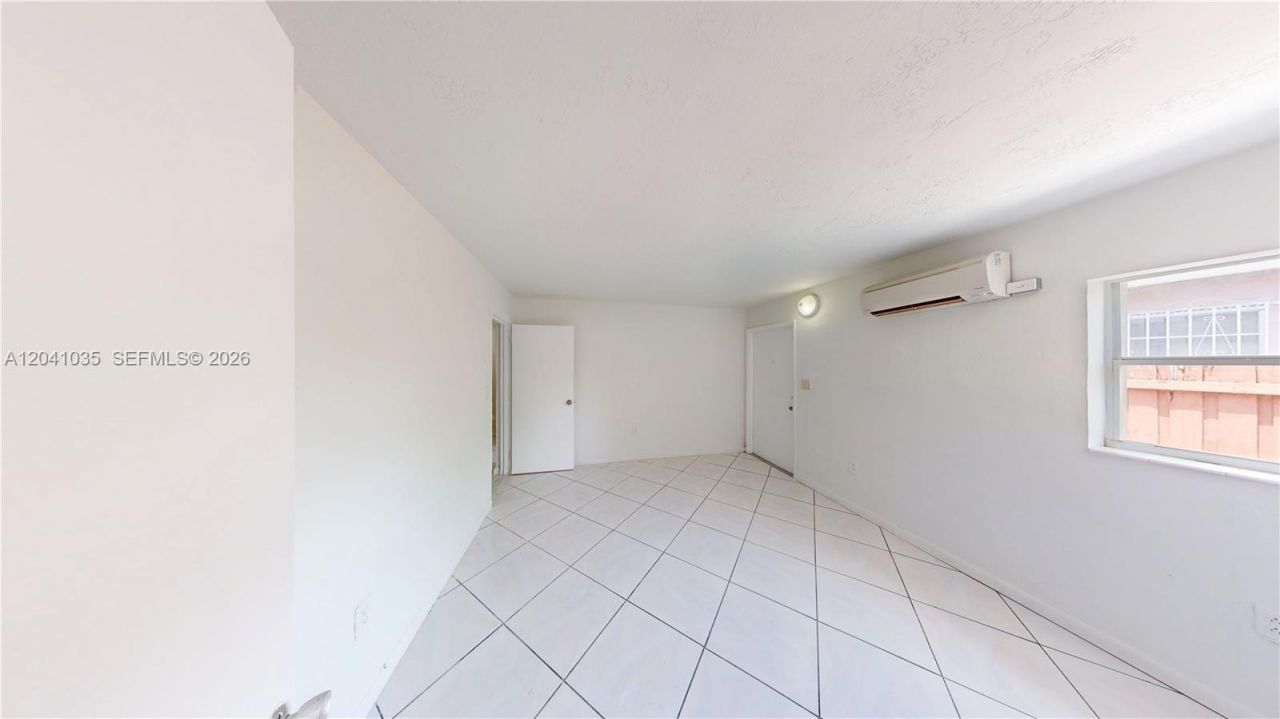 6811 SW 16th St , Miami, FL 33155 Photo