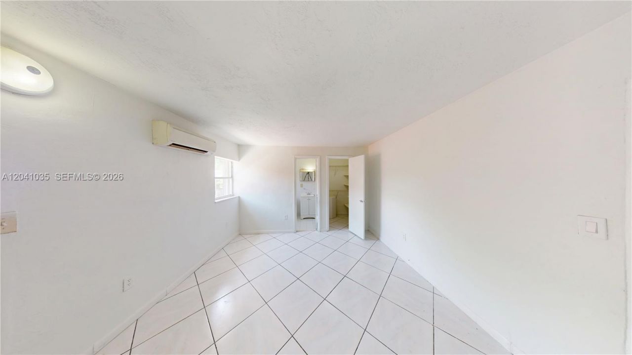 6811 SW 16th St , Miami, FL 33155 Photo