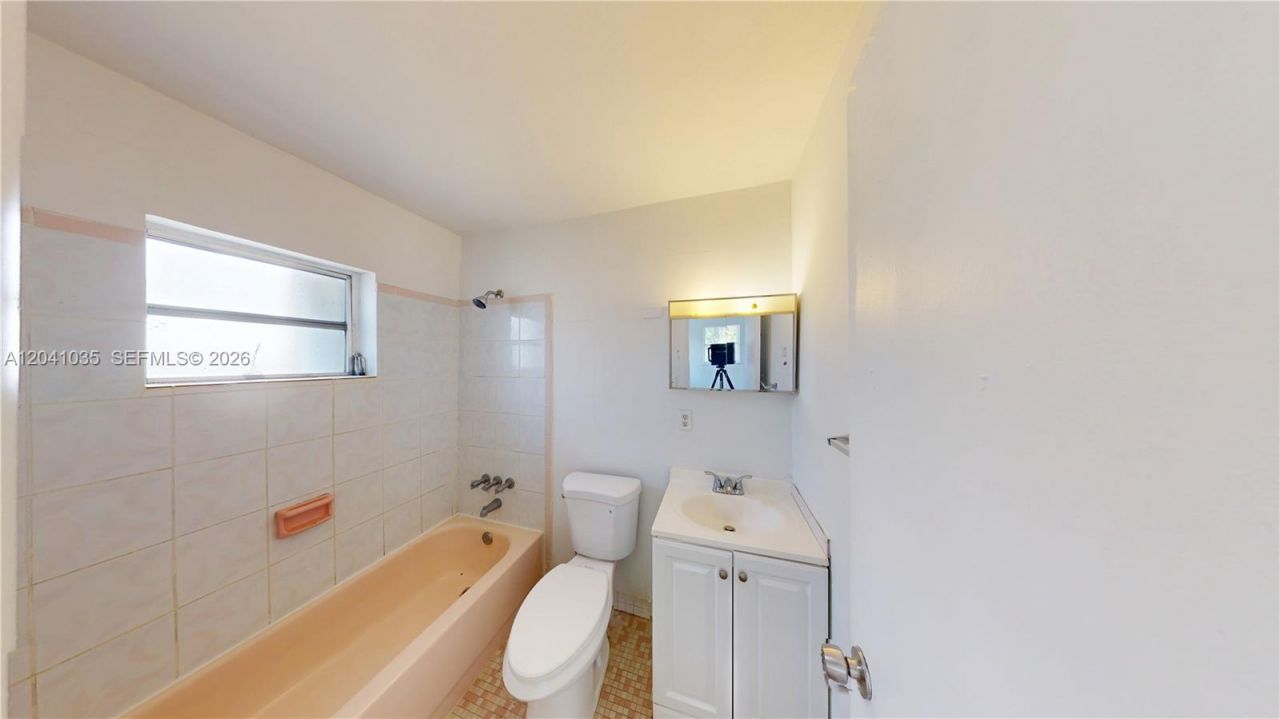 6811 SW 16th St , Miami, FL 33155 Photo