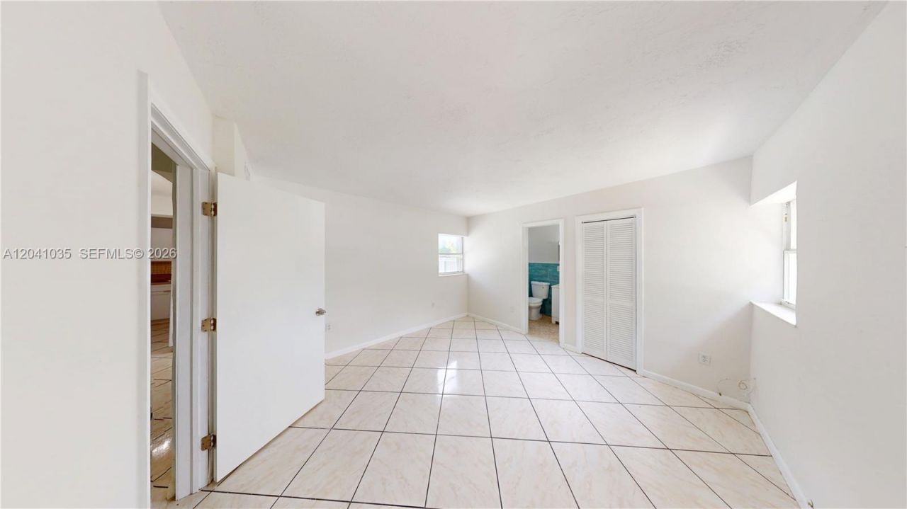 6811 SW 16th St , Miami, FL 33155 Photo