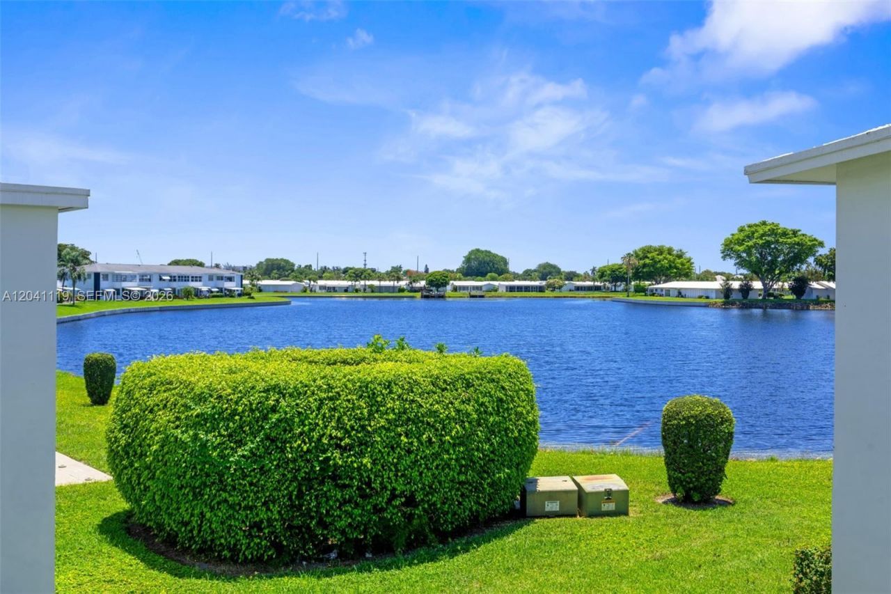 1116 Lake Ter , Unit 208, Boynton Beach, FL 33426 Photo