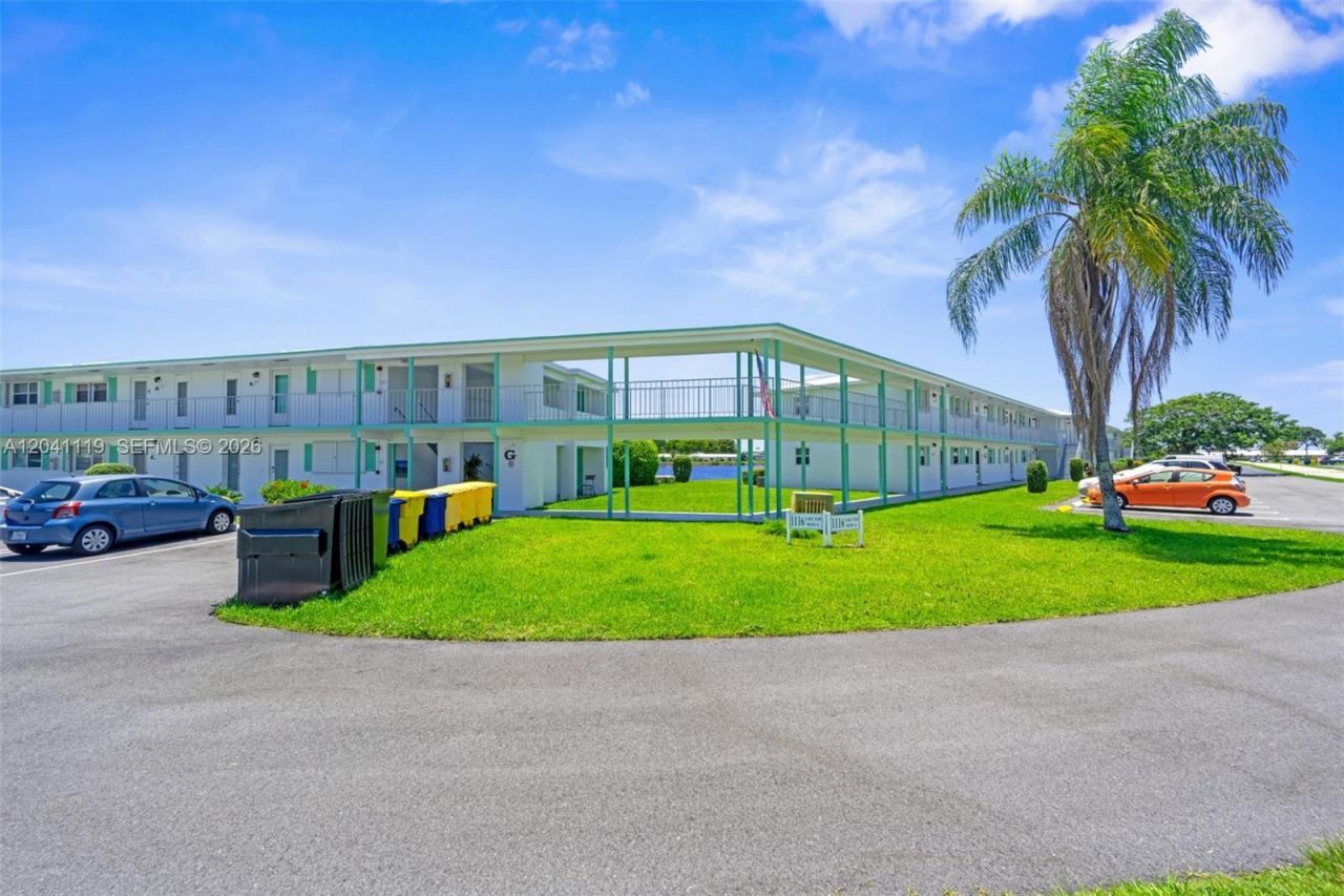 1116 Lake Ter , Unit 208, Boynton Beach, FL 33426 Photo