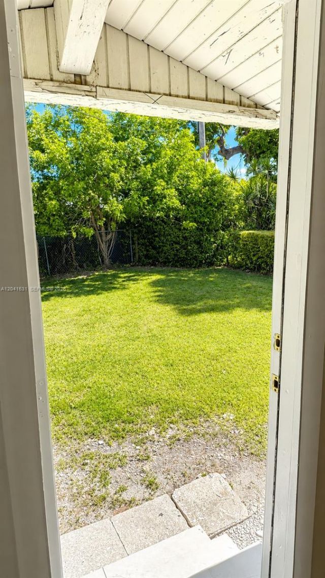 943 NW 63rd St, Miami, FL 33150 Photo