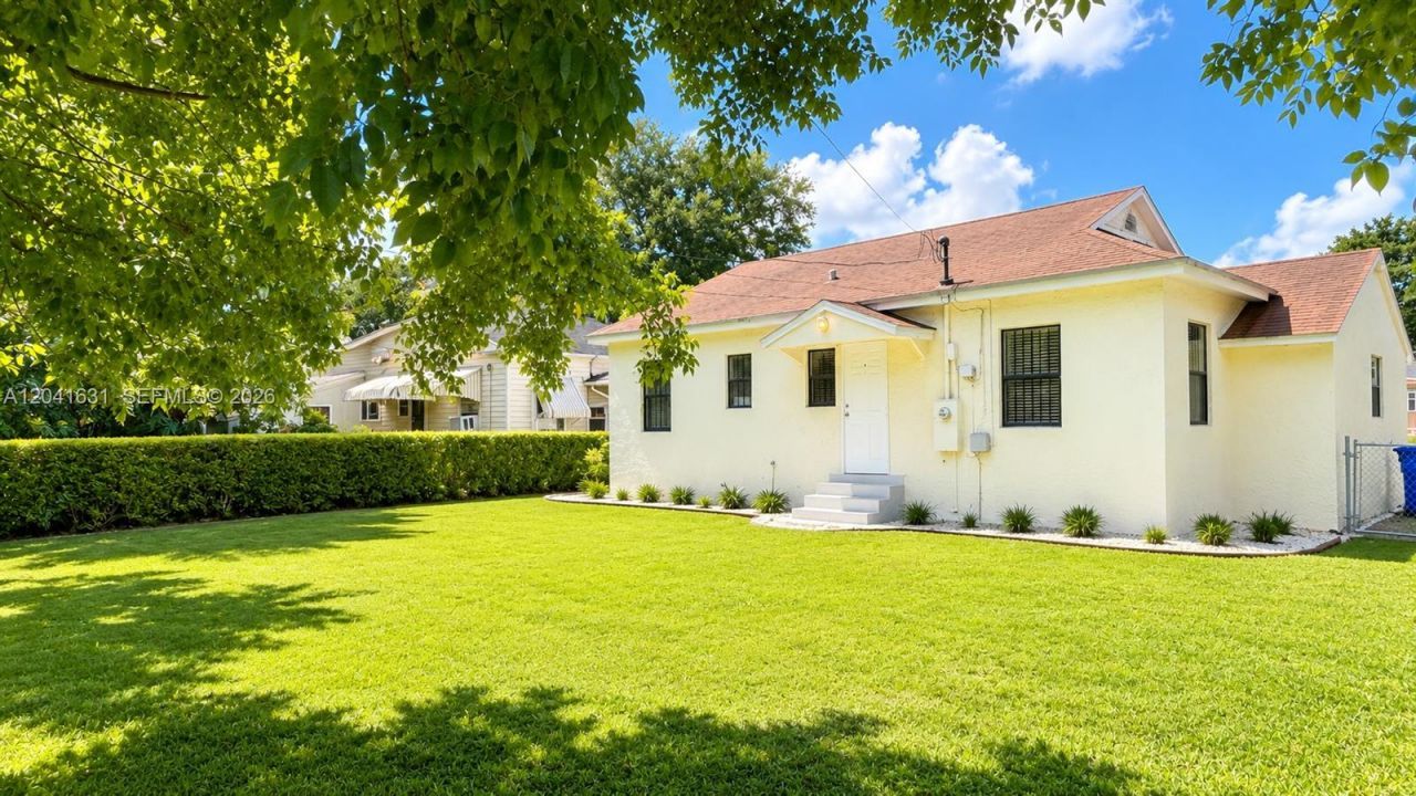 943 NW 63rd St, Miami, FL 33150 Photo