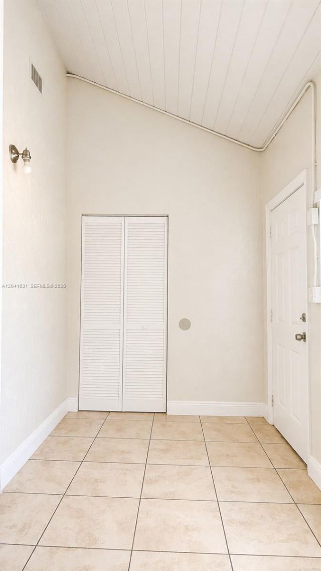 943 NW 63rd St, Miami, FL 33150 Photo