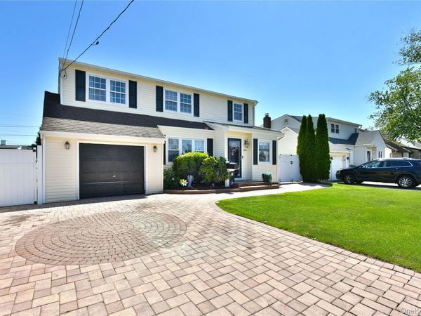 3680 Stokes Avenue , Bethpage, NY 11714