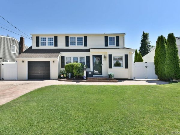 3680 Stokes Avenue, Bethpage, NY 11714