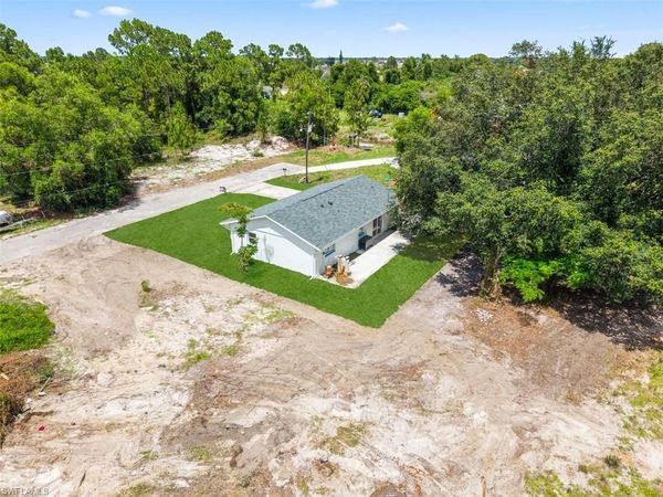 3203 28th ST SW, LEHIGH ACRES, FL 33976