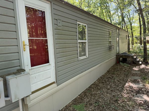 7363 Riverside Drive, Manistee, MI 49660