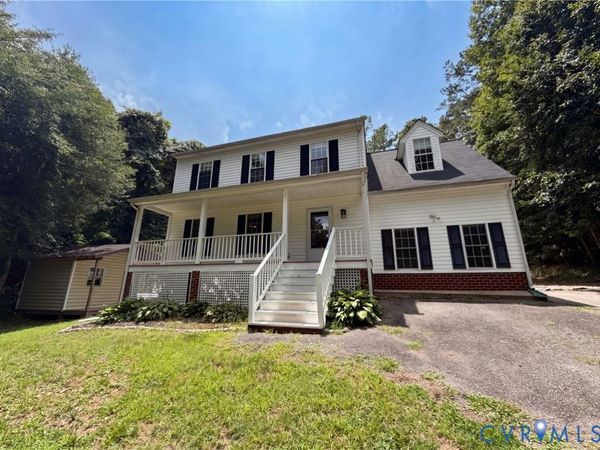 2566 Brookforest Court , Midlothian, VA 23112