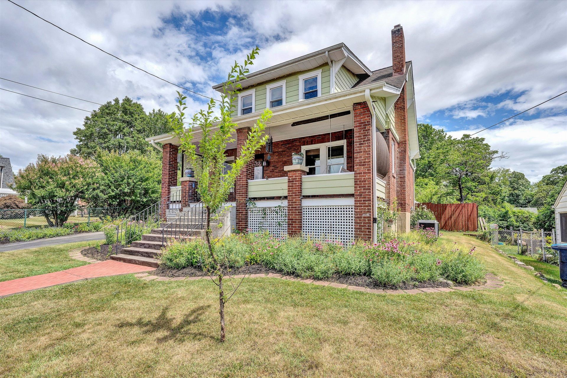 2416 Lofton Rd Sw, Roanoke, VA 24015 Main Photo