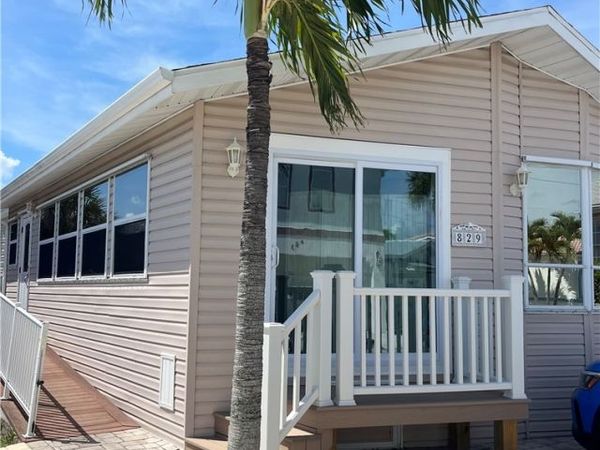 829 Nettles Boulevard, Jensen Beach, FL 34957