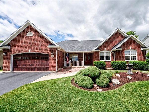 2231 Luther Lowell Lane, Sycamore, IL 60178