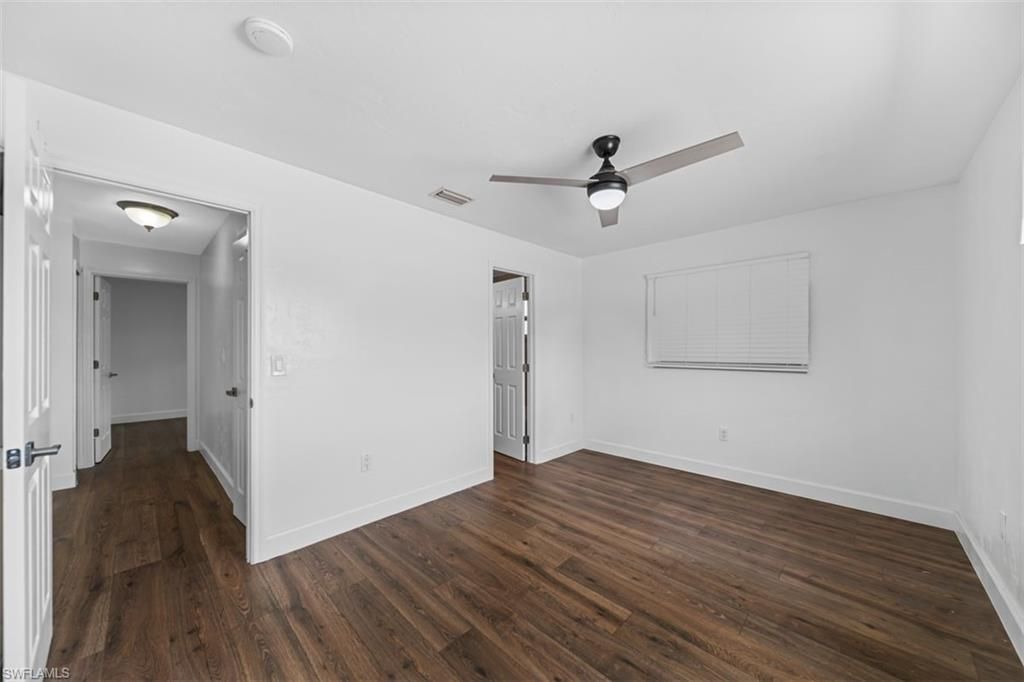 5460 Bayshore Rd , North Fort Myers, FL 33917 Photo