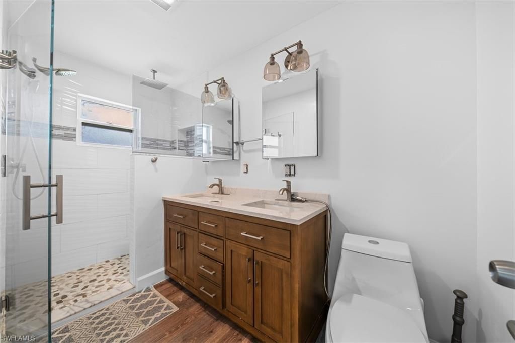 5460 Bayshore Rd , North Fort Myers, FL 33917 Photo