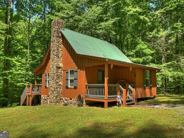 373 Barnes Creek Rd, Ellijay, GA 30540
