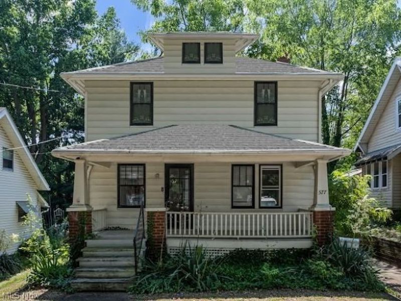 577 Eastland Avenue, Akron, OH 44305 Photo 2
