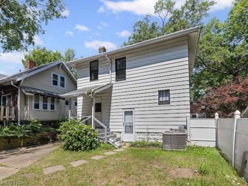577 Eastland Avenue, Akron, OH 44305 Photo 38