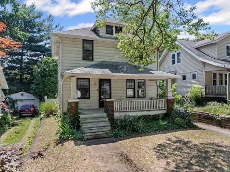 577 Eastland Avenue, Akron, OH 44305 Photo 4
