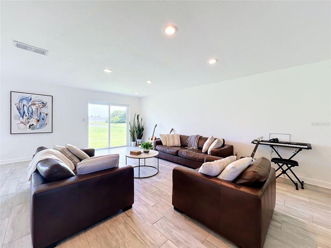 5501 Memorial Drive, Orlando, FL 32821 Photo