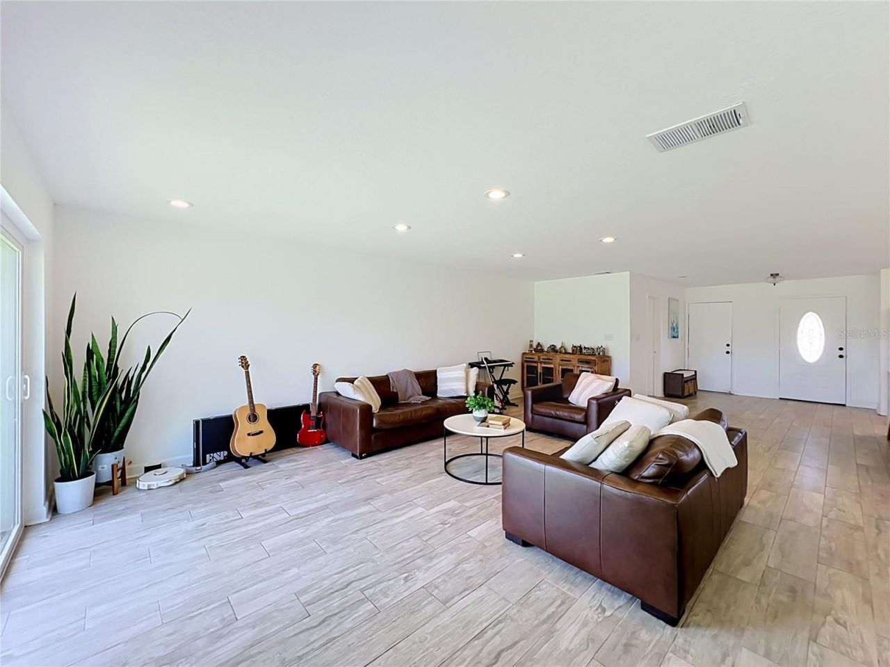 5501 Memorial Drive, Orlando, FL 32821 Photo