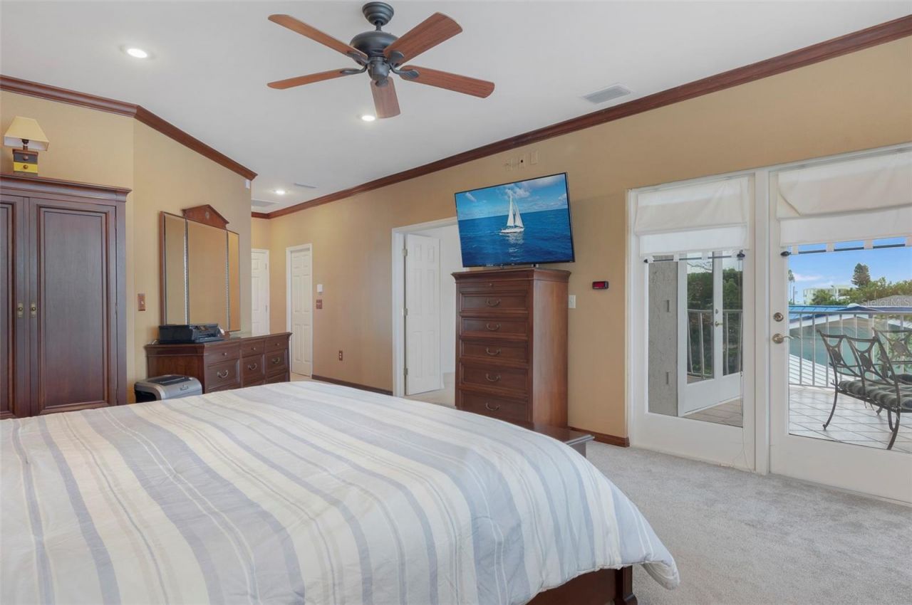 311 S Isle Drive, Saint Pete Beach, FL 33706 Photo