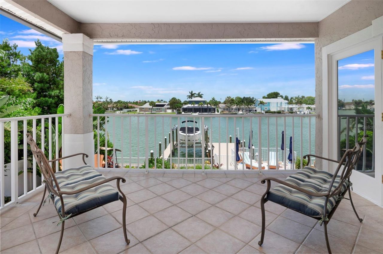 311 S Isle Drive, Saint Pete Beach, FL 33706 Photo