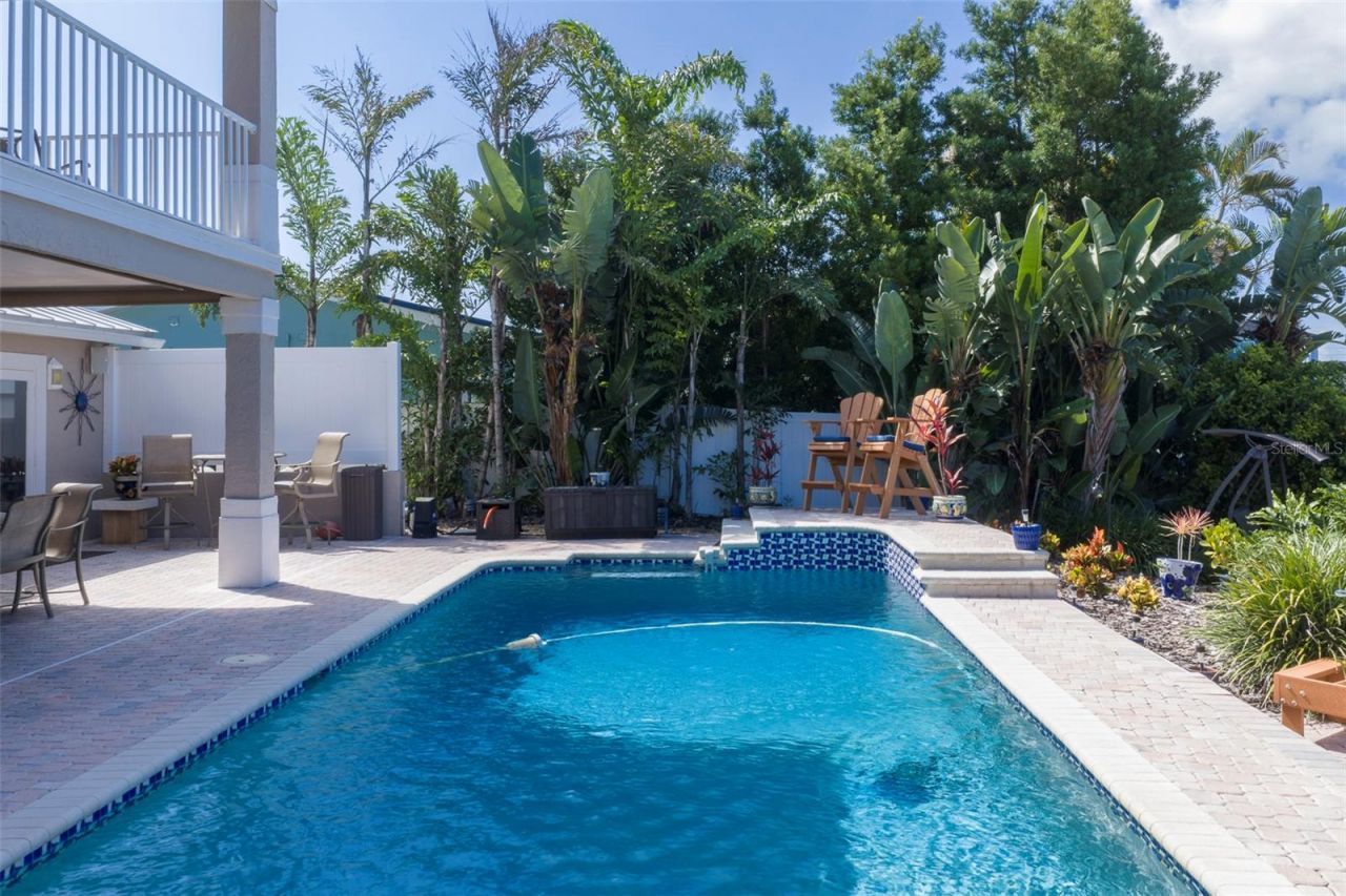 311 S Isle Drive, Saint Pete Beach, FL 33706 Photo