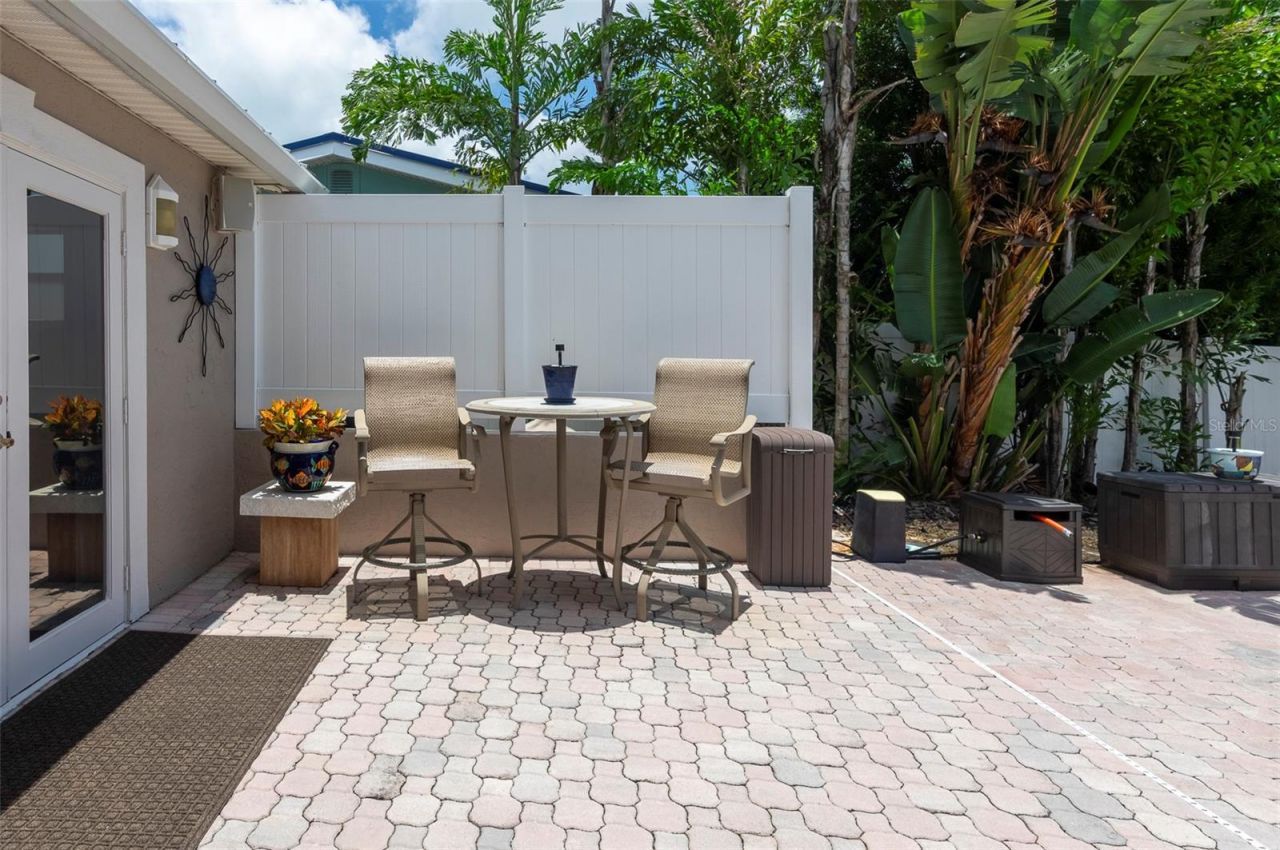 311 S Isle Drive, Saint Pete Beach, FL 33706 Photo
