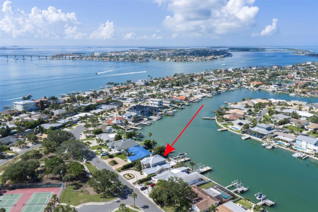 311 S Isle Drive, Saint Pete Beach, FL 33706 Photo