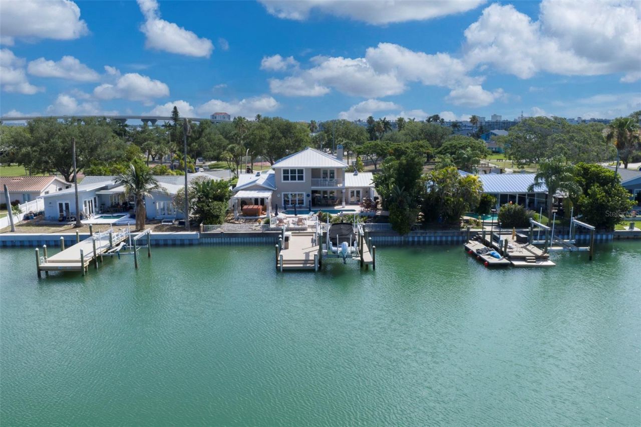 311 S Isle Drive, Saint Pete Beach, FL 33706 Photo