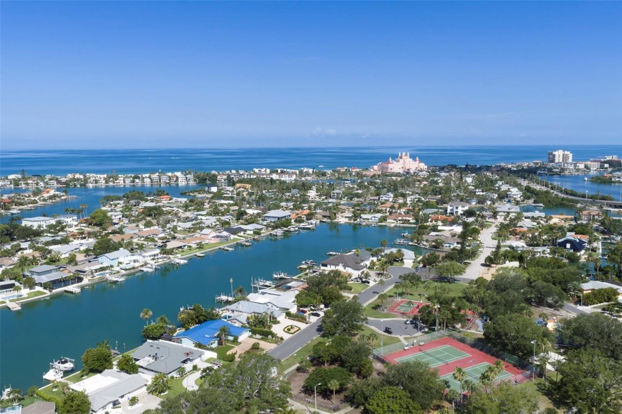 311 S Isle Drive, Saint Pete Beach, FL 33706 Photo