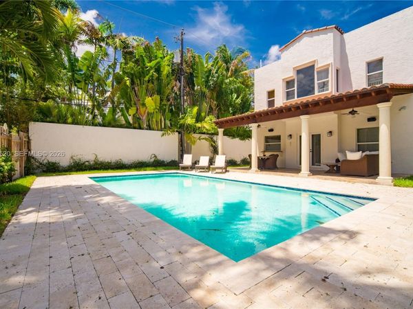 3514 Crystal Ct , Miami, FL 33133