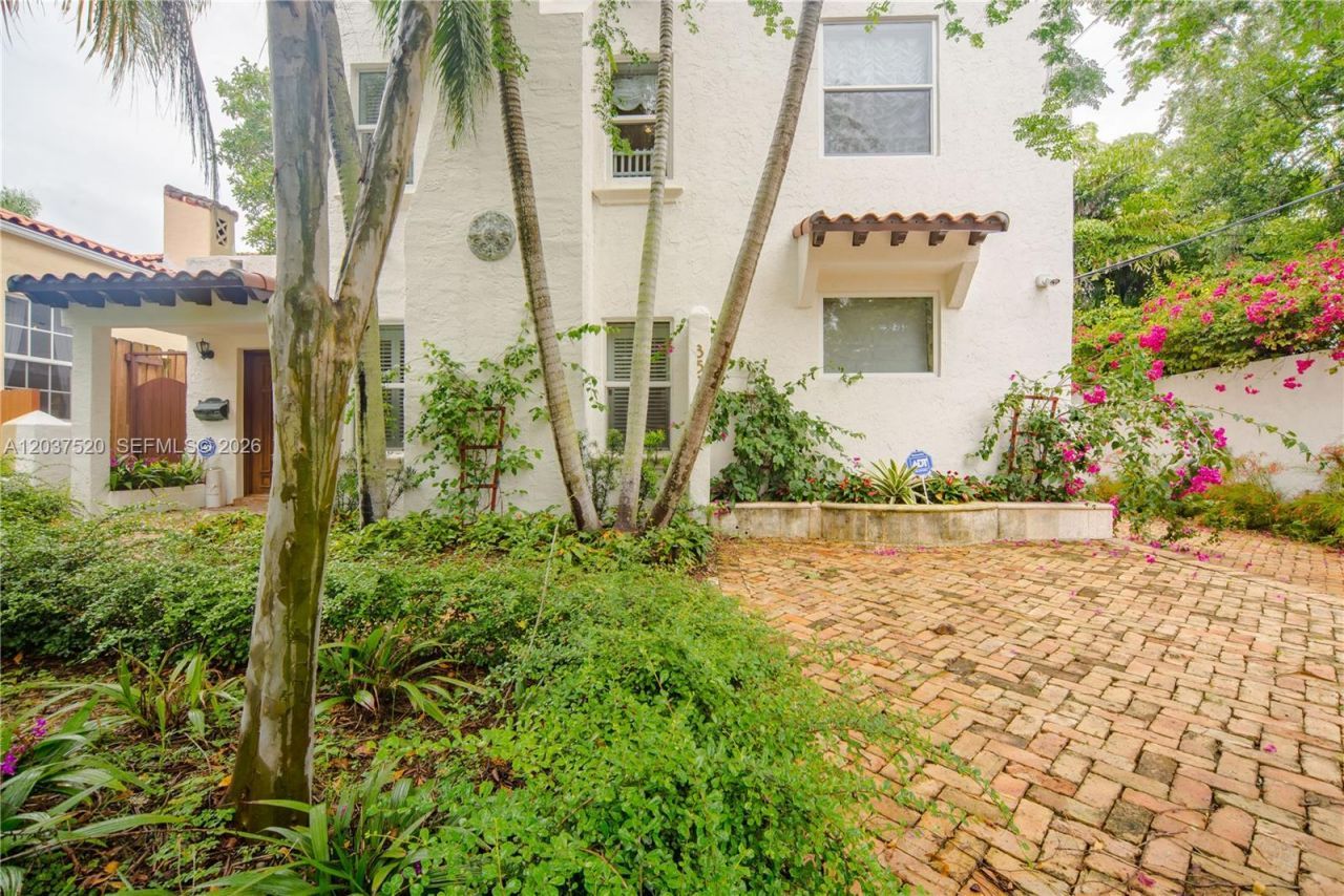 3514 Crystal Ct , Miami, FL 33133 Photo