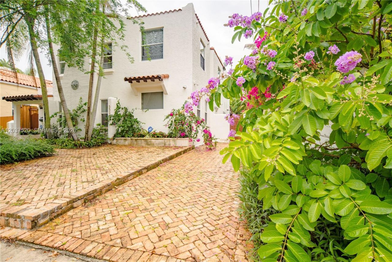 3514 Crystal Ct , Miami, FL 33133 Photo