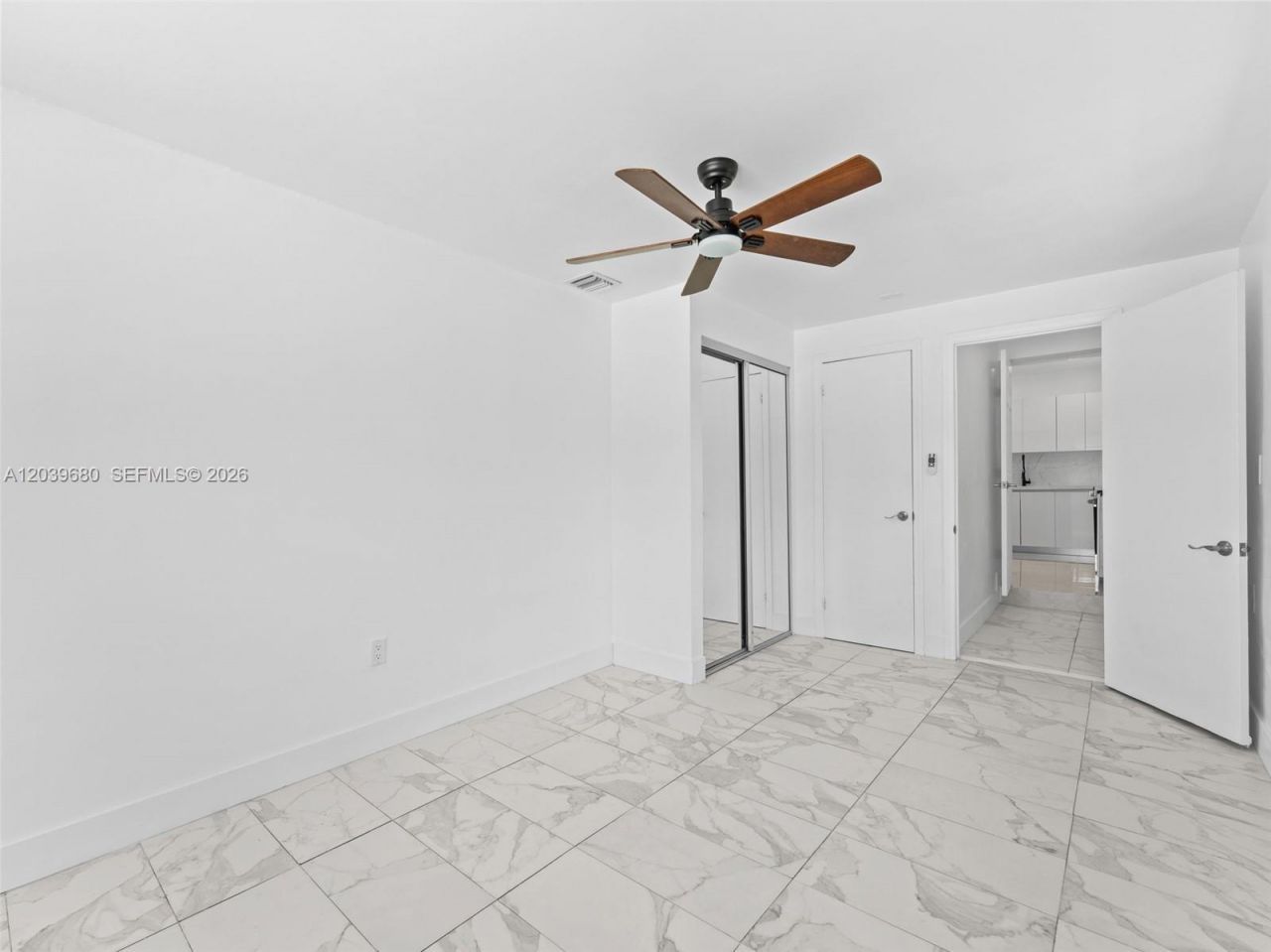 110 NE 152nd St, Miami, FL 33162 Photo