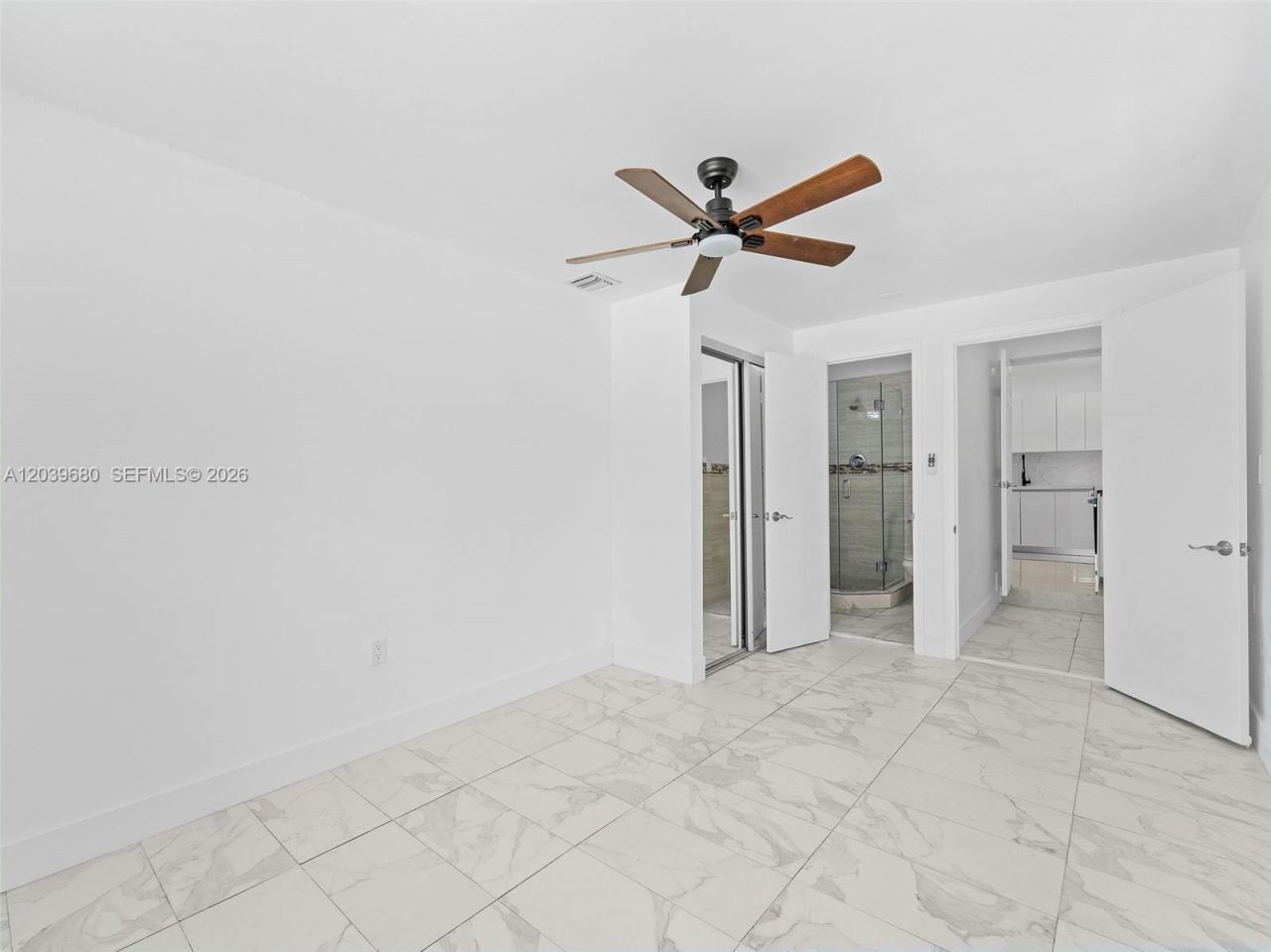 110 NE 152nd St, Miami, FL 33162 Photo