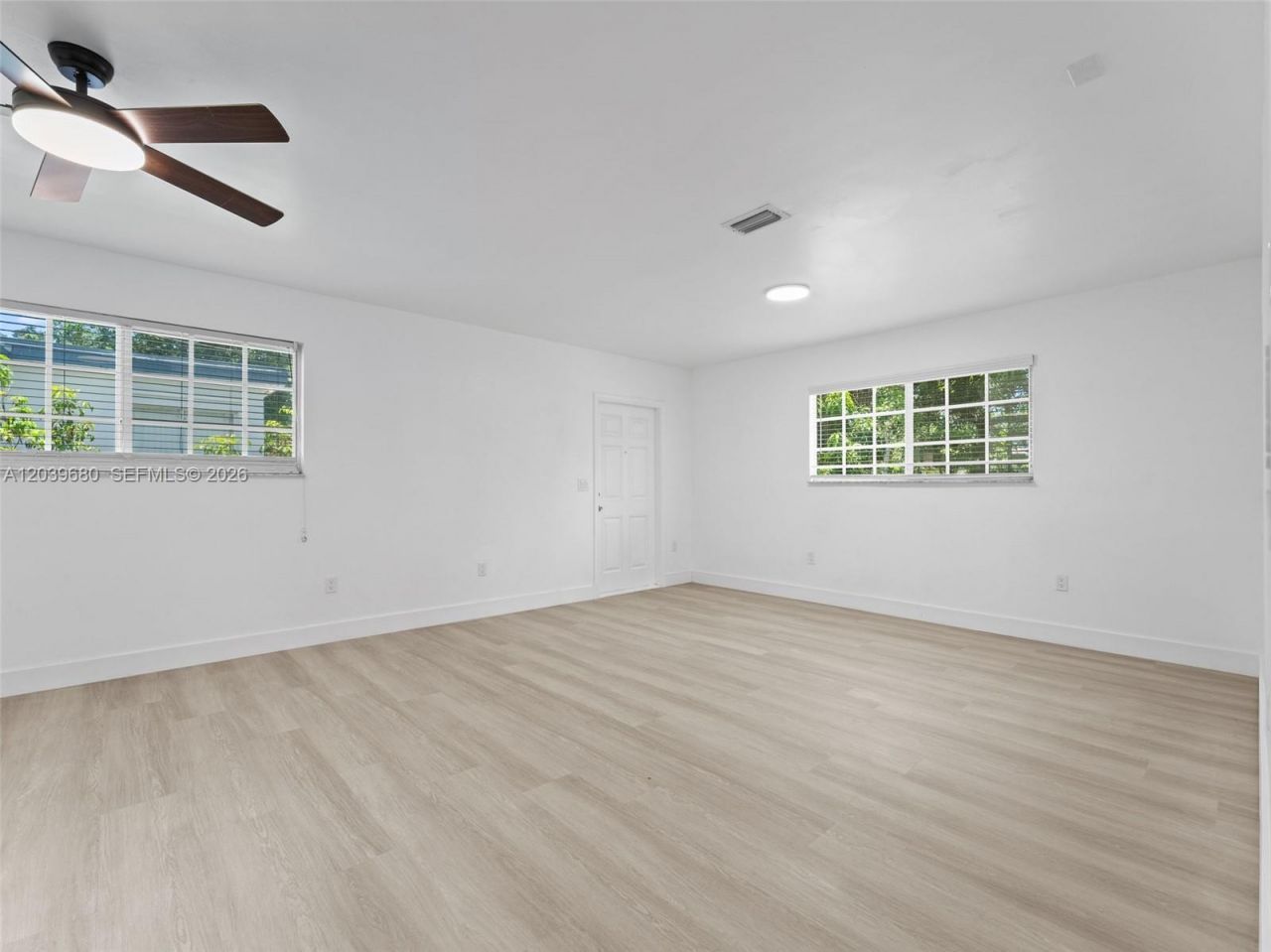 110 NE 152nd St, Miami, FL 33162 Photo