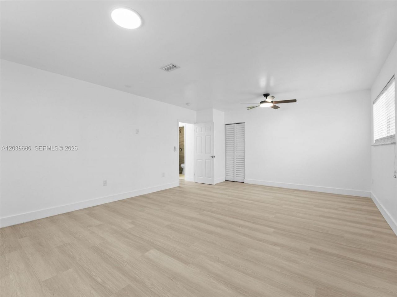 110 NE 152nd St, Miami, FL 33162 Photo