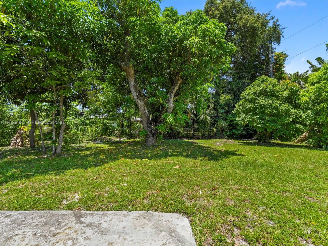 110 NE 152nd St, Miami, FL 33162 Photo